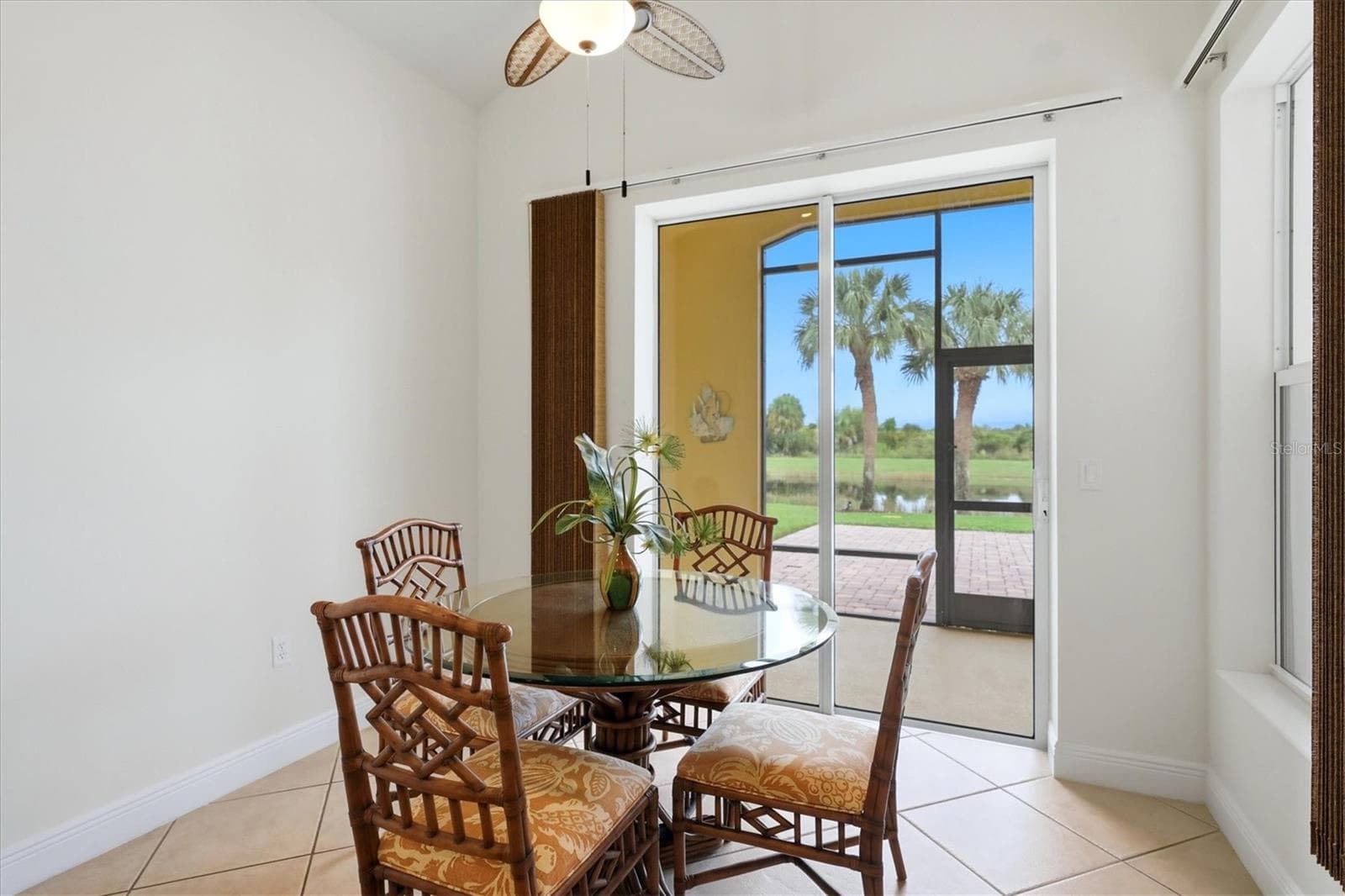 Single Family Residence at 23901 WAVERLY CIR, VENICE, photo 24 of 86