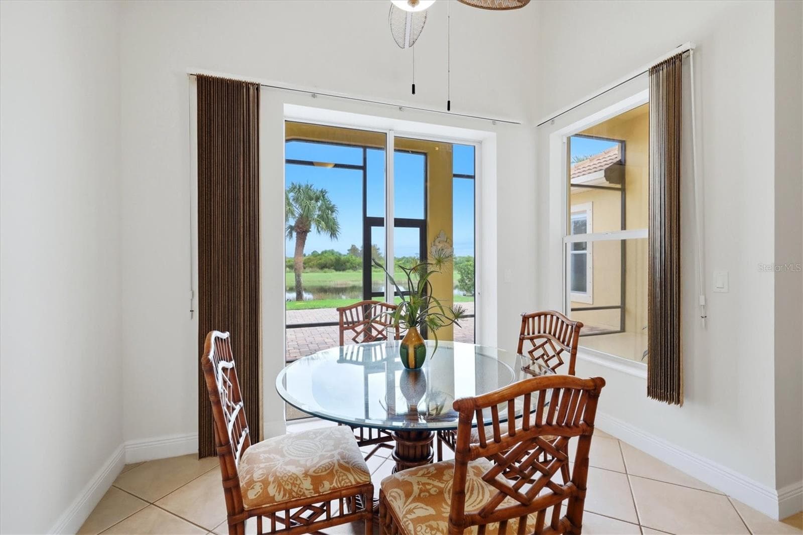 Single Family Residence at 23901 WAVERLY CIR, VENICE, photo 25 of 86