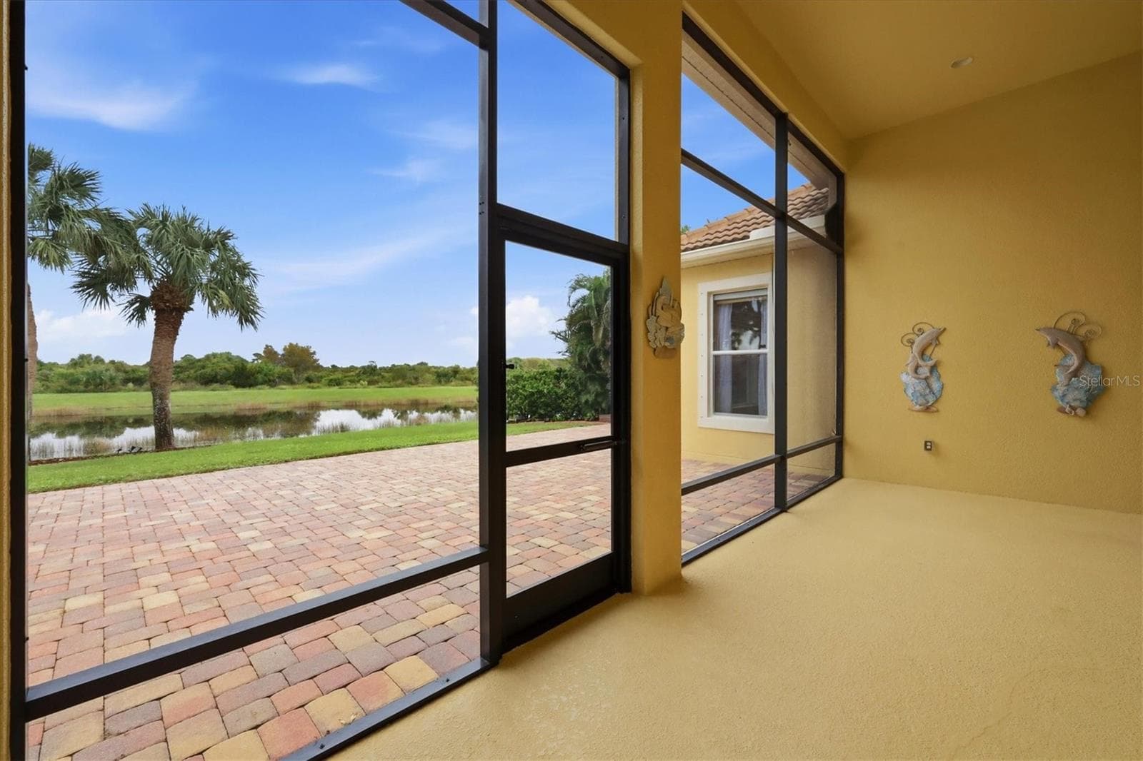 Single Family Residence at 23901 WAVERLY CIR, VENICE, photo 41 of 86