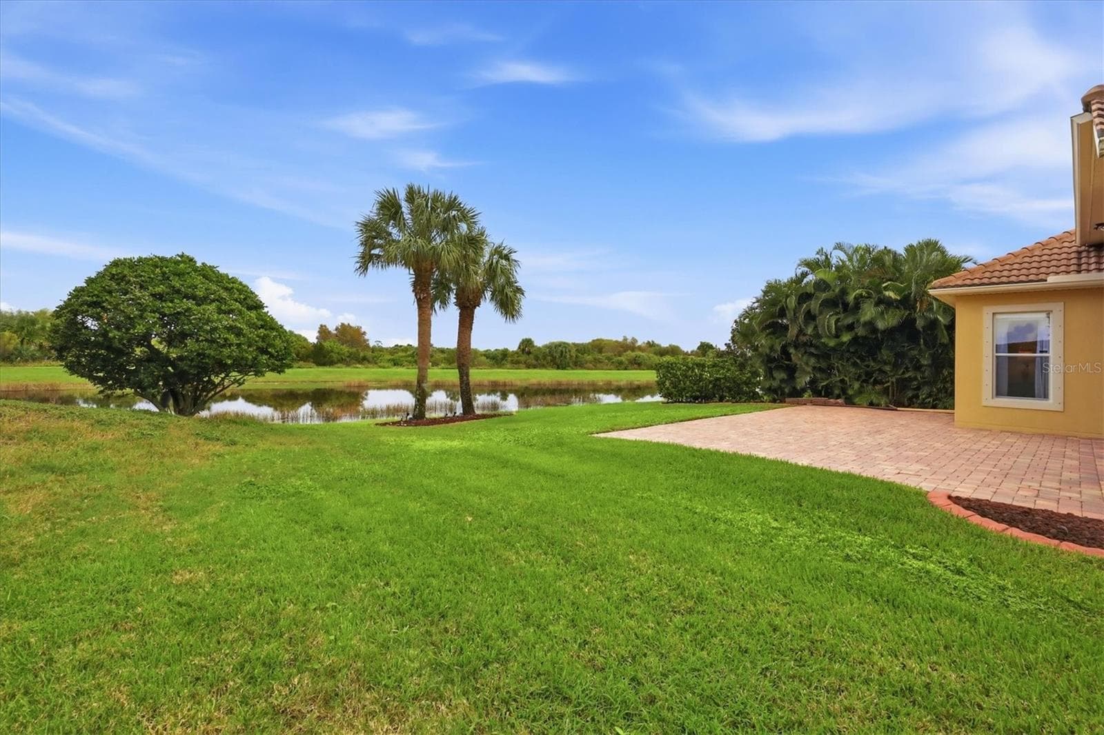 Single Family Residence at 23901 WAVERLY CIR, VENICE, photo 43 of 86