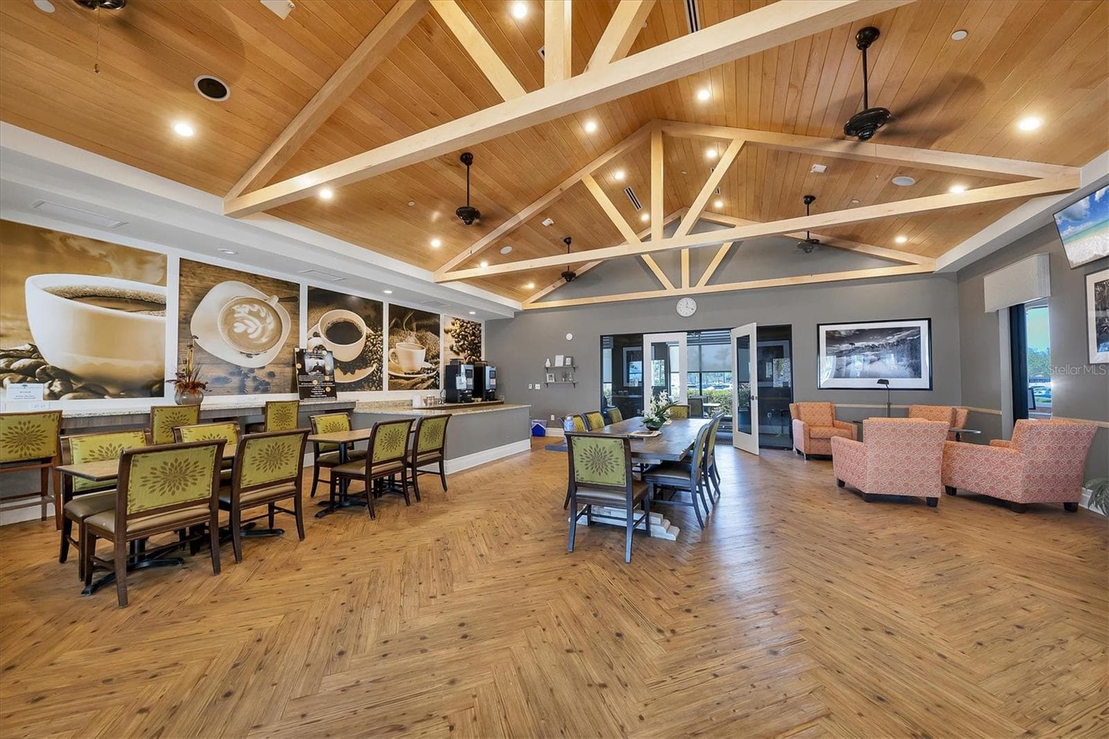 Single Family Residence at 23901 WAVERLY CIR, VENICE, photo 58 of 86