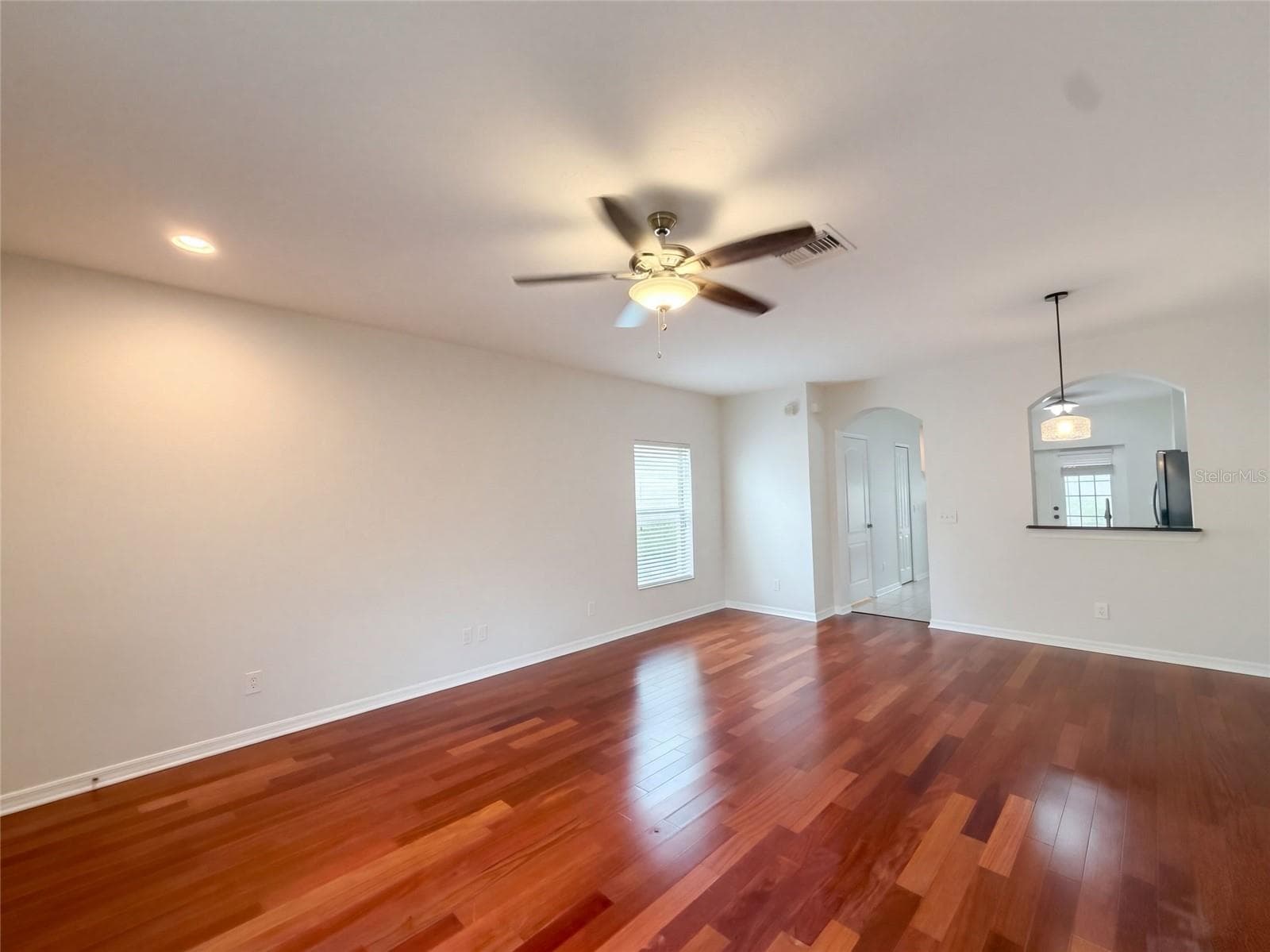 Townhouse at 16315 SWAN VIEW CIR, ODESSA, photo 3 of 18