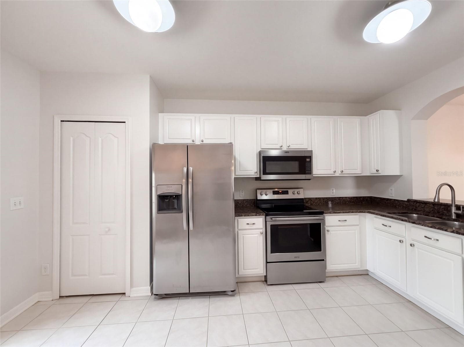 Townhouse at 16315 SWAN VIEW CIR, ODESSA, photo 5 of 18