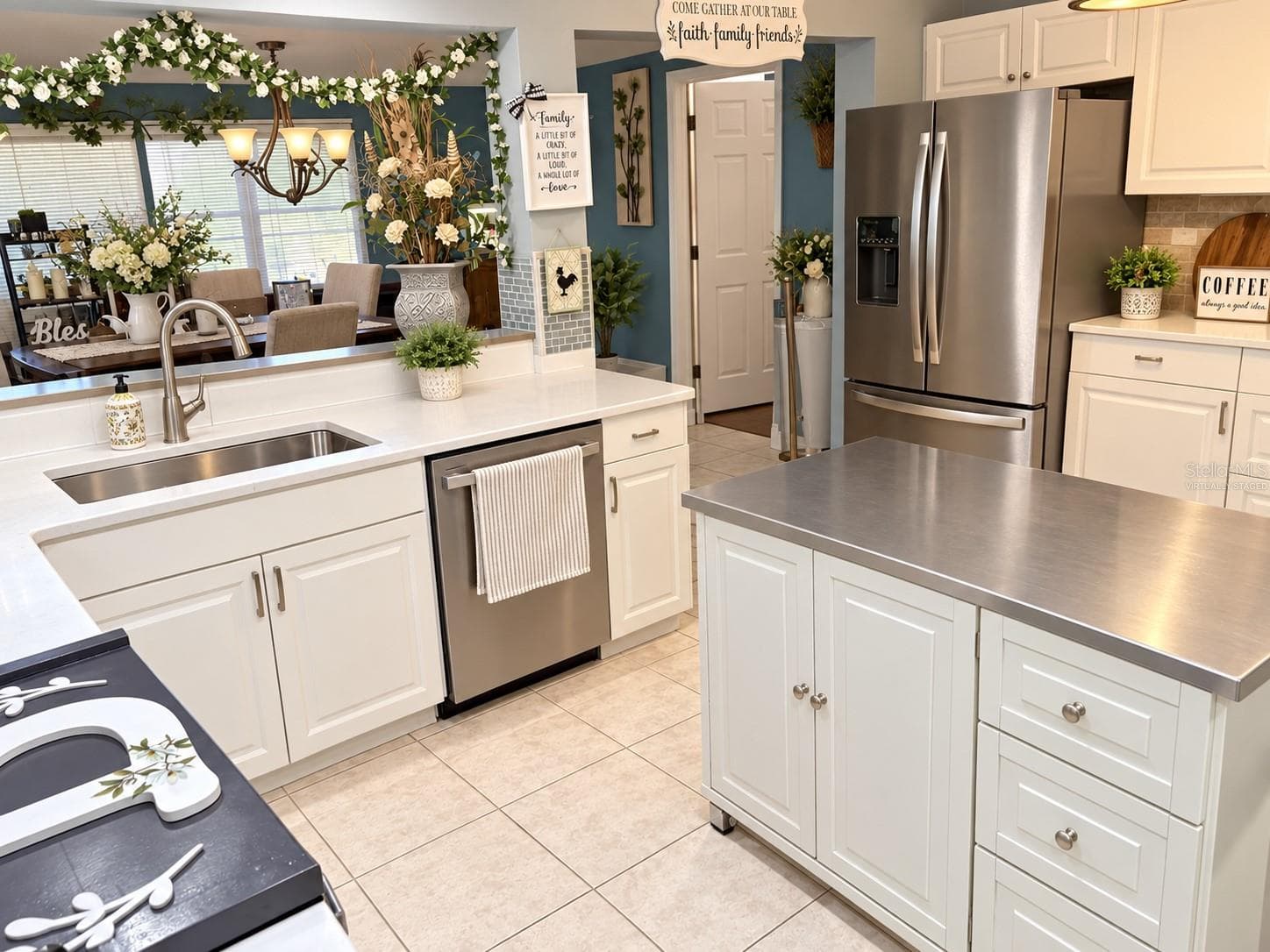 Virtually staged - 9416 PALM AVE, PORT RICHEY