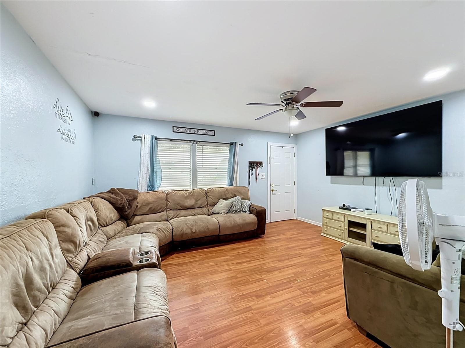 Living room - 32848 COUNTY ROAD 473, LEESBURG