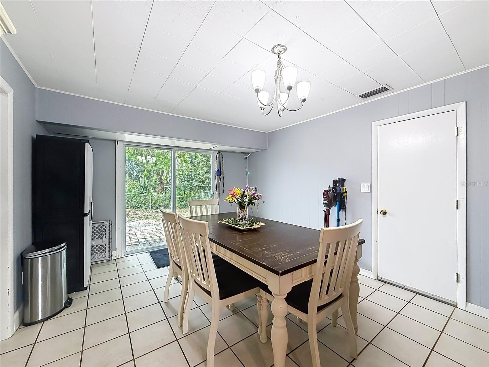 Dining area - 32848 COUNTY ROAD 473, LEESBURG
