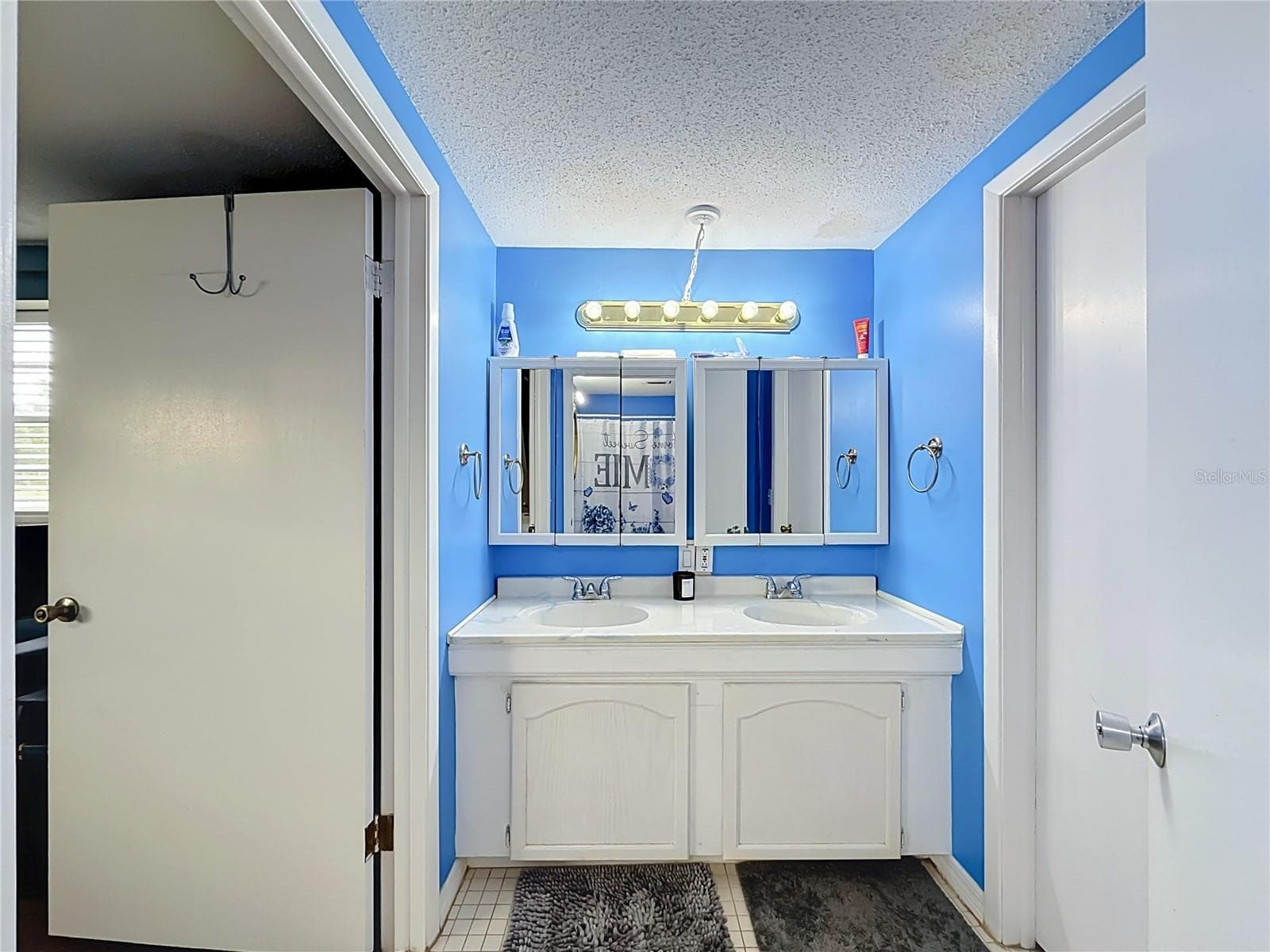 Primary bathroom - 32848 COUNTY ROAD 473, LEESBURG