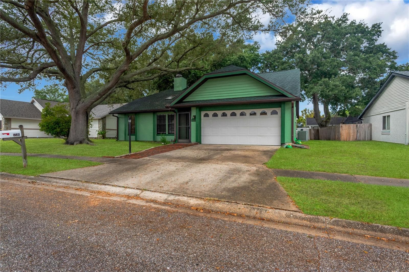 Single Family Residence at 5546 34TH CT E, BRADENTON, photo 2 of 28