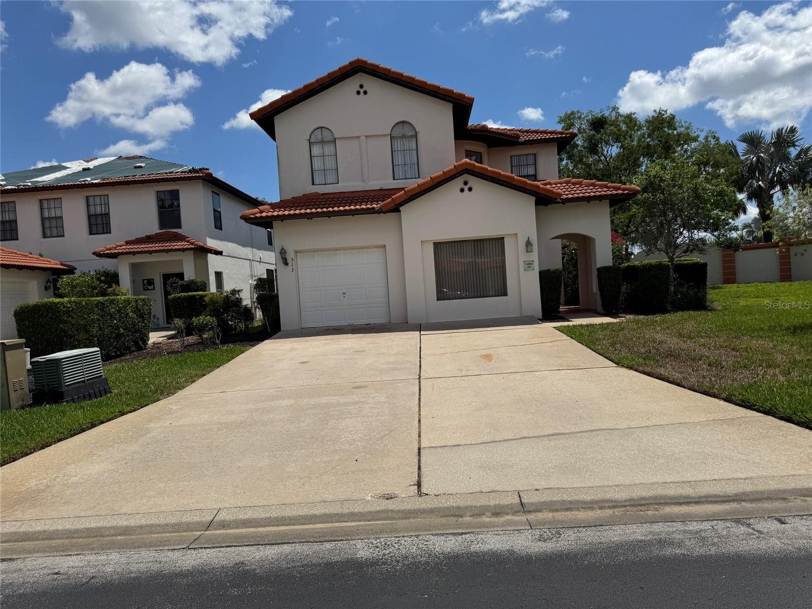 513 SUMMER PLACE LOOP