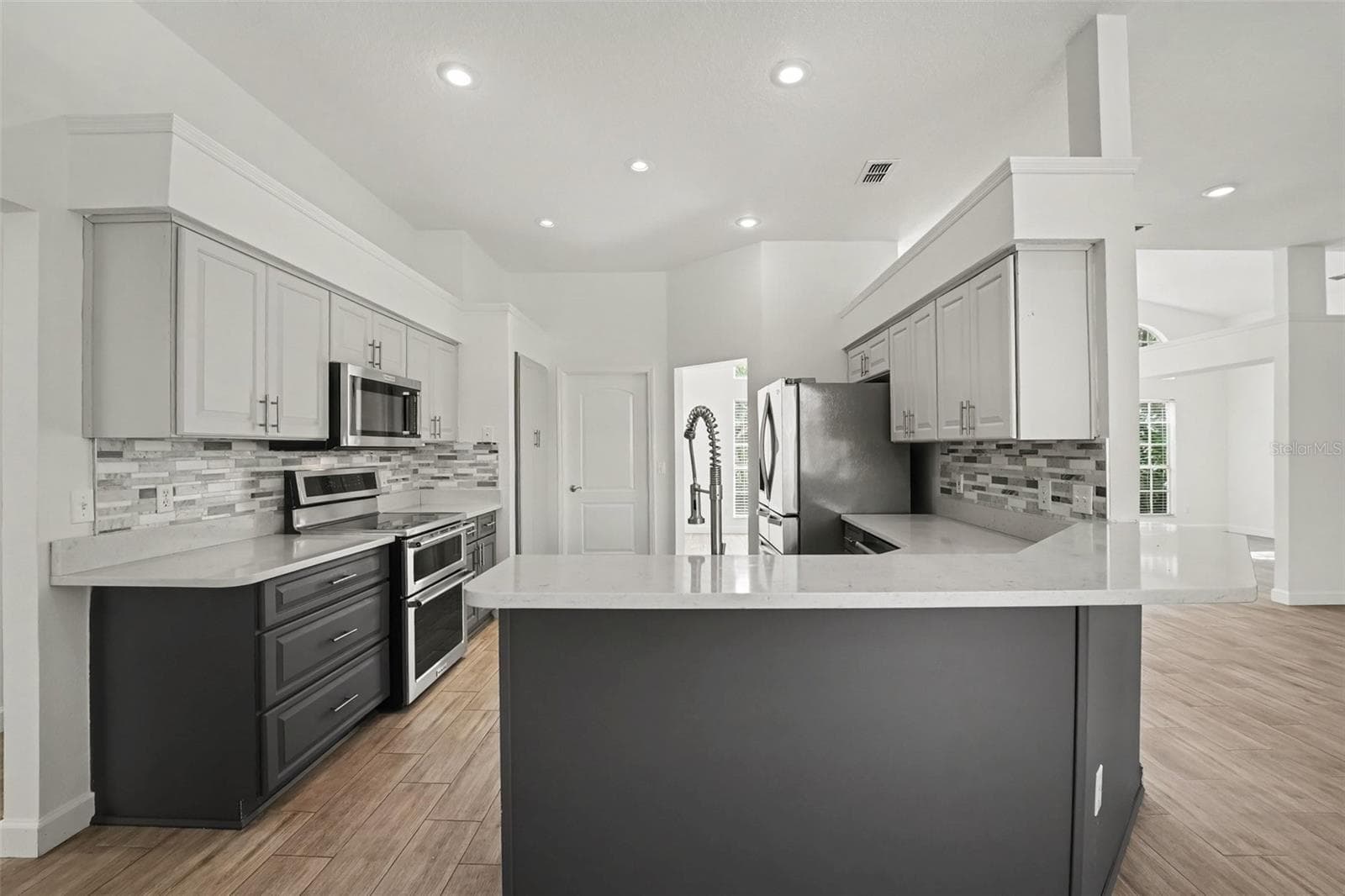 Single Family Residence at 1805 LEE JANZEN DR, KISSIMMEE, photo 16 of 32