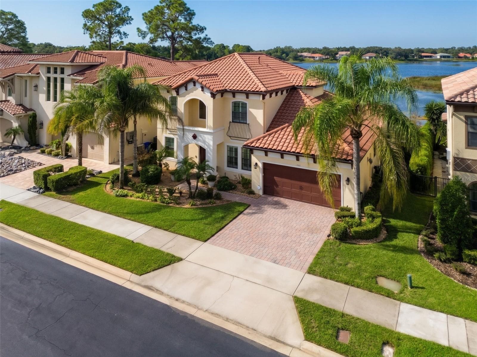 Single Family Residence at 820 STEPHENS PASS CV, LAKE MARY, photo 2 of 40