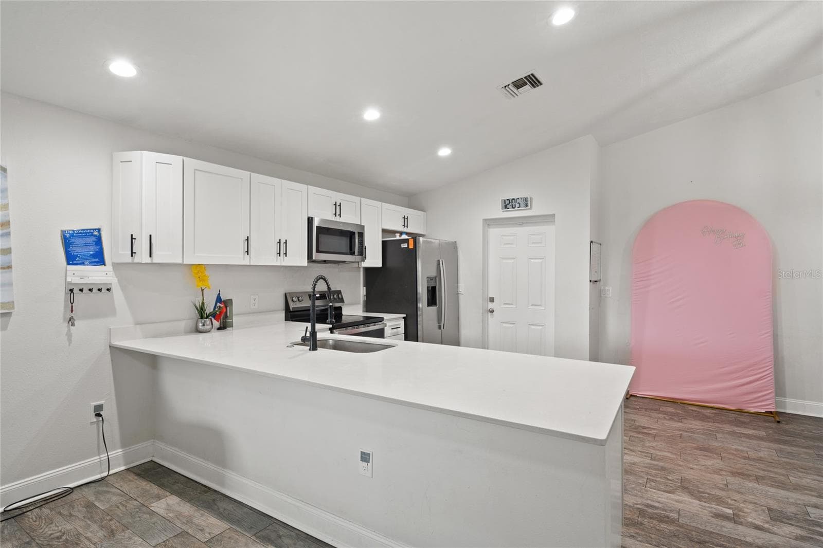 Single Family Residence at 4453 CONLEY ST, ORLANDO, photo 4 of 18