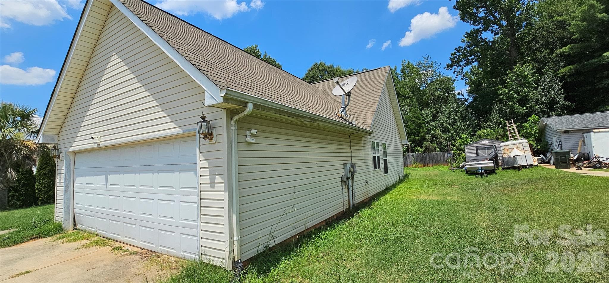 Single Family Residence at 2660 Stagbuck Drive, Gastonia, photo 3 of 24