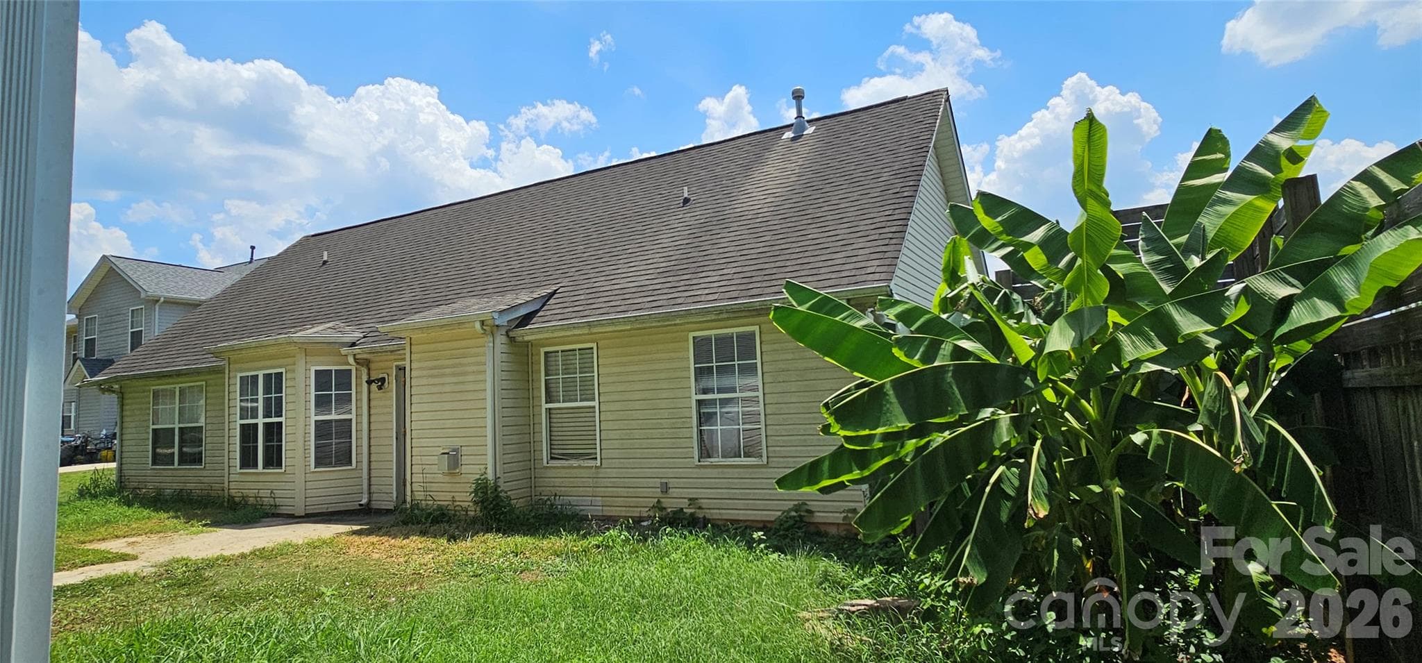 Single Family Residence at 2660 Stagbuck Drive, Gastonia, photo 5 of 24