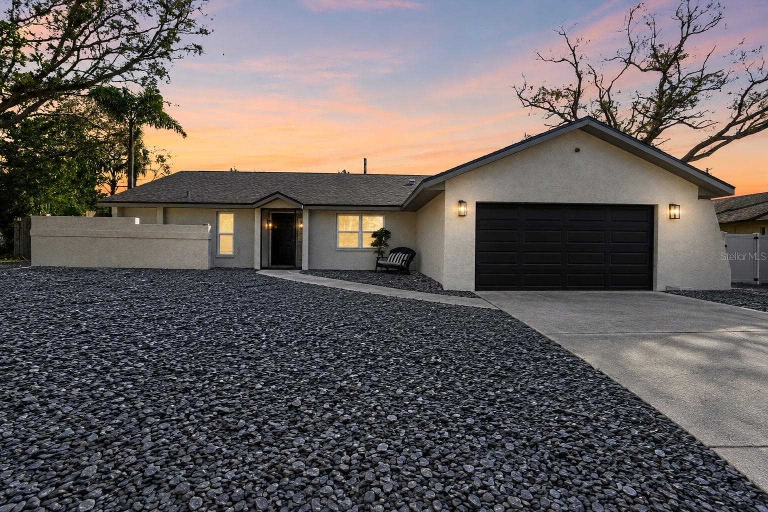 380 FERNSHIRE CT