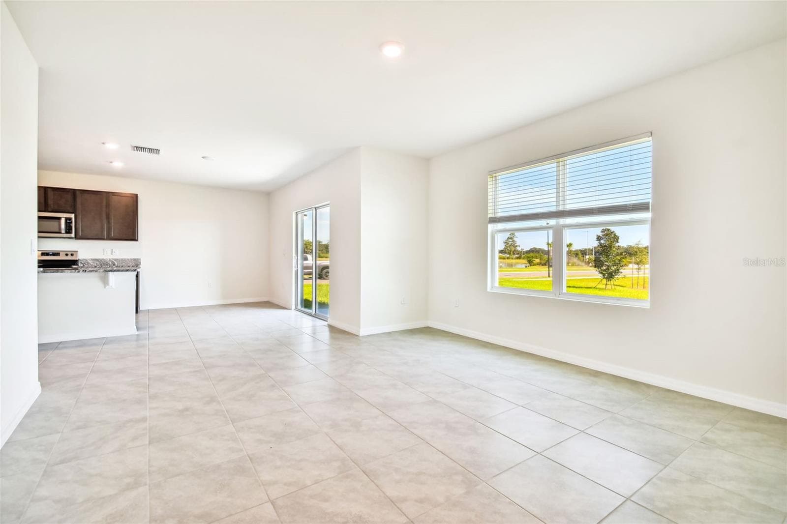 Single Family Residence at 2774 COMMON FIG RUN, WESLEY CHAPEL, photo 9 of 52