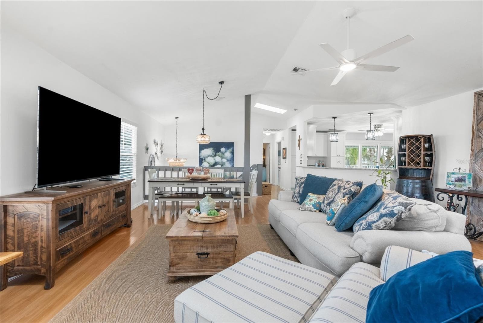 Family Room/Dining Room. Located on second story. - 6029 BAYWAY CT, NEW PORT RICHEY