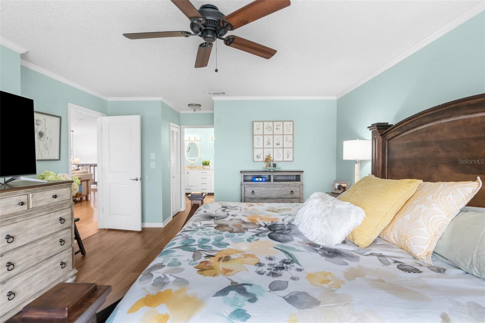 Owner's Suite Room. Located on second story. - 6029 BAYWAY CT, NEW PORT RICHEY