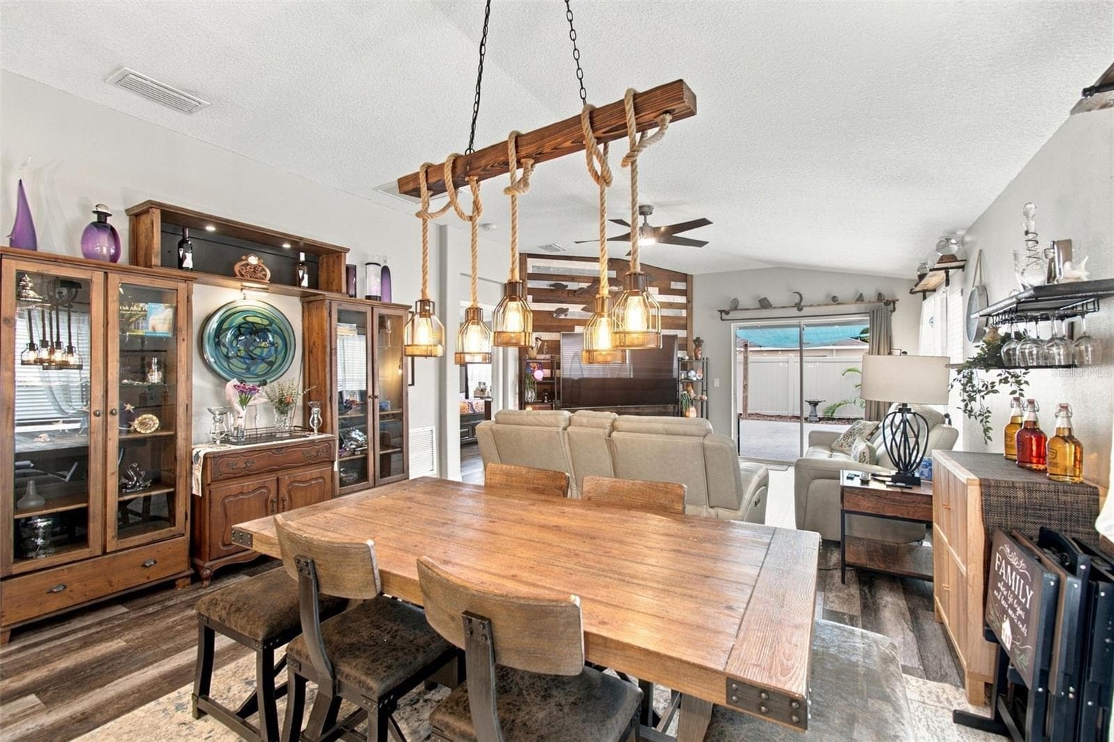 Single Family Residence at 15412 QUAIL WOODS PL, RUSKIN, photo 16 of 60