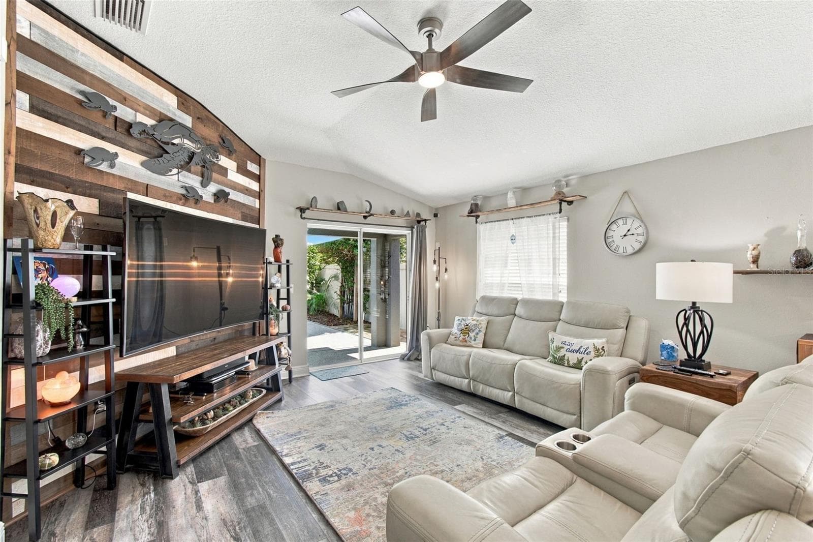 Single Family Residence at 15412 QUAIL WOODS PL, RUSKIN, photo 24 of 60