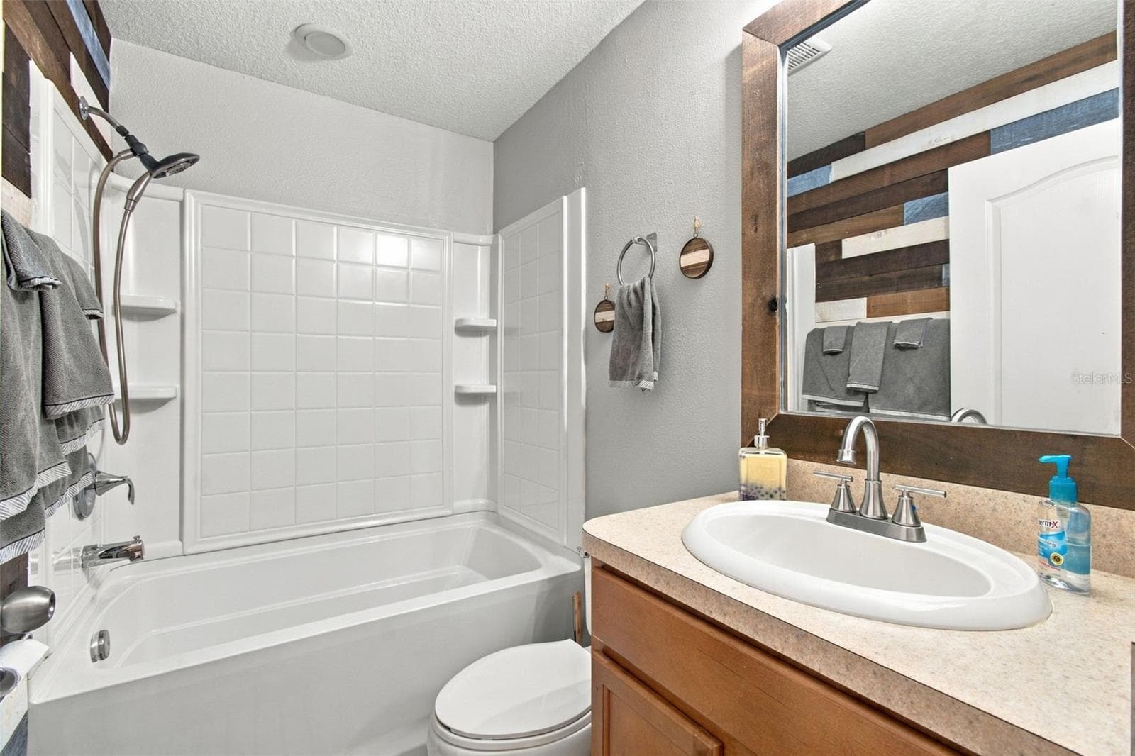 Single Family Residence at 15412 QUAIL WOODS PL, RUSKIN, photo 35 of 60