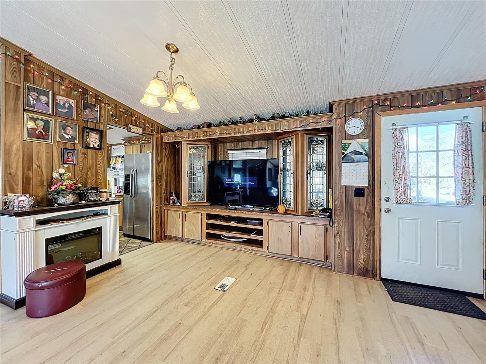 Manufactured Home at 45797 OHIO ST, PAISLEY, photo 11 of 28