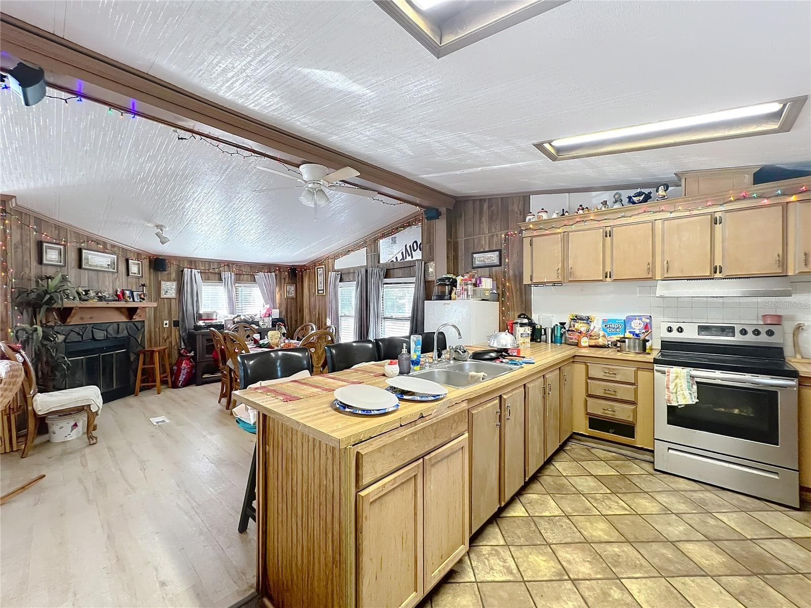 Manufactured Home at 45797 OHIO ST, PAISLEY, photo 19 of 28