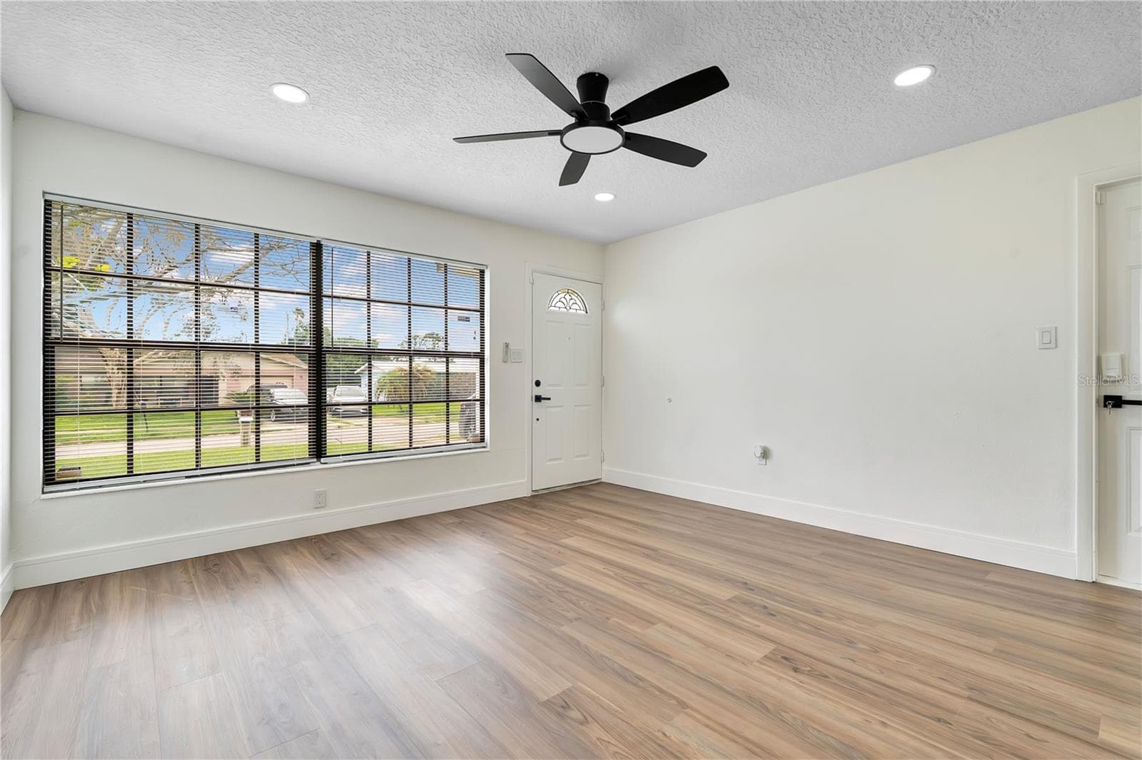Living Room - 340 FISHER LN, MERRITT ISLAND