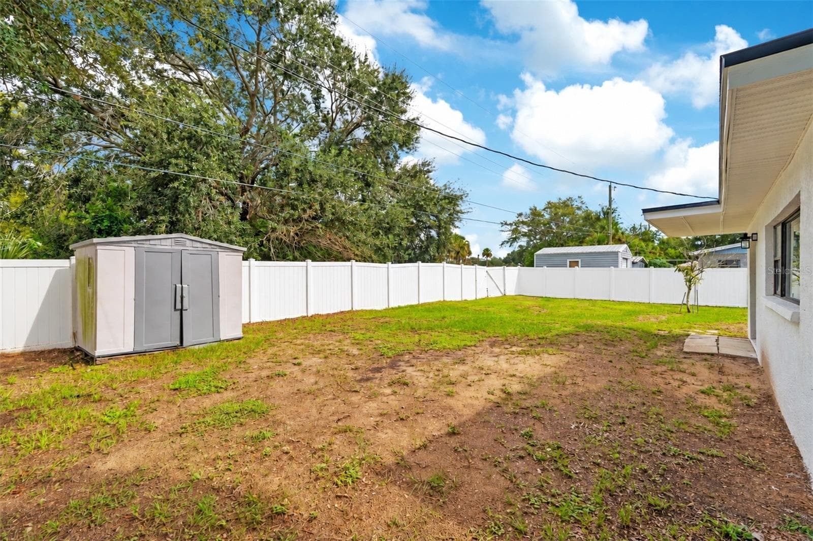 Backyard - 340 FISHER LN, MERRITT ISLAND