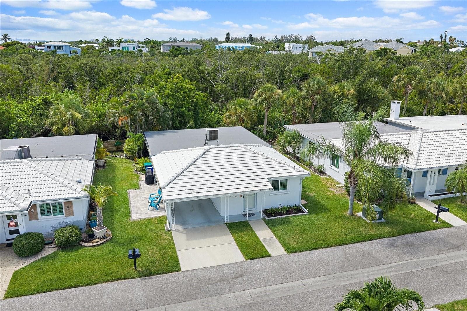Aerial view of free standing condo with rear privacy - 738 SPANISH DR S #98, LONGBOAT KEY