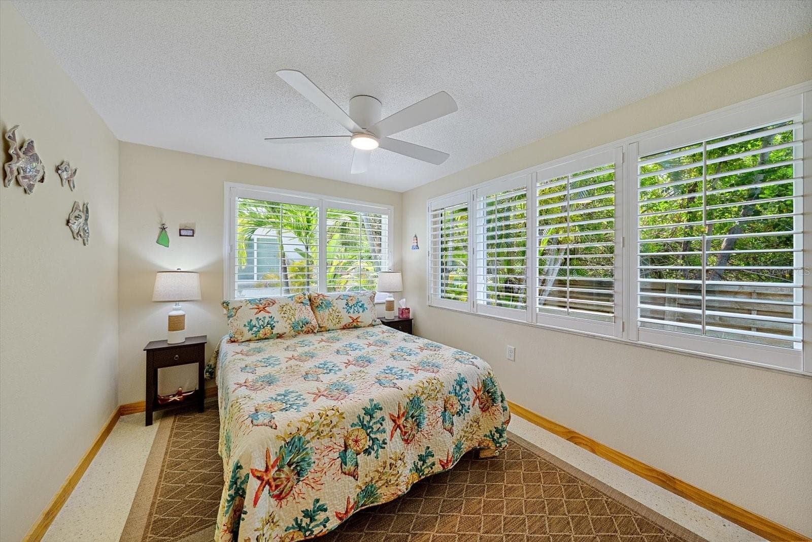 Bedroom with plantation shutters - 738 SPANISH DR S #98, LONGBOAT KEY