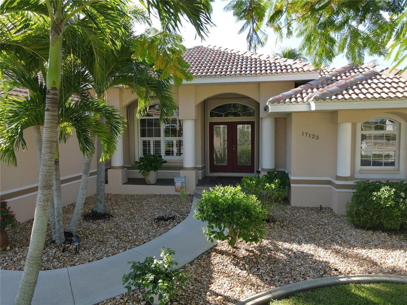 Single Family Residence at 17123 BARCREST LN, PUNTA GORDA, photo 6 of 97