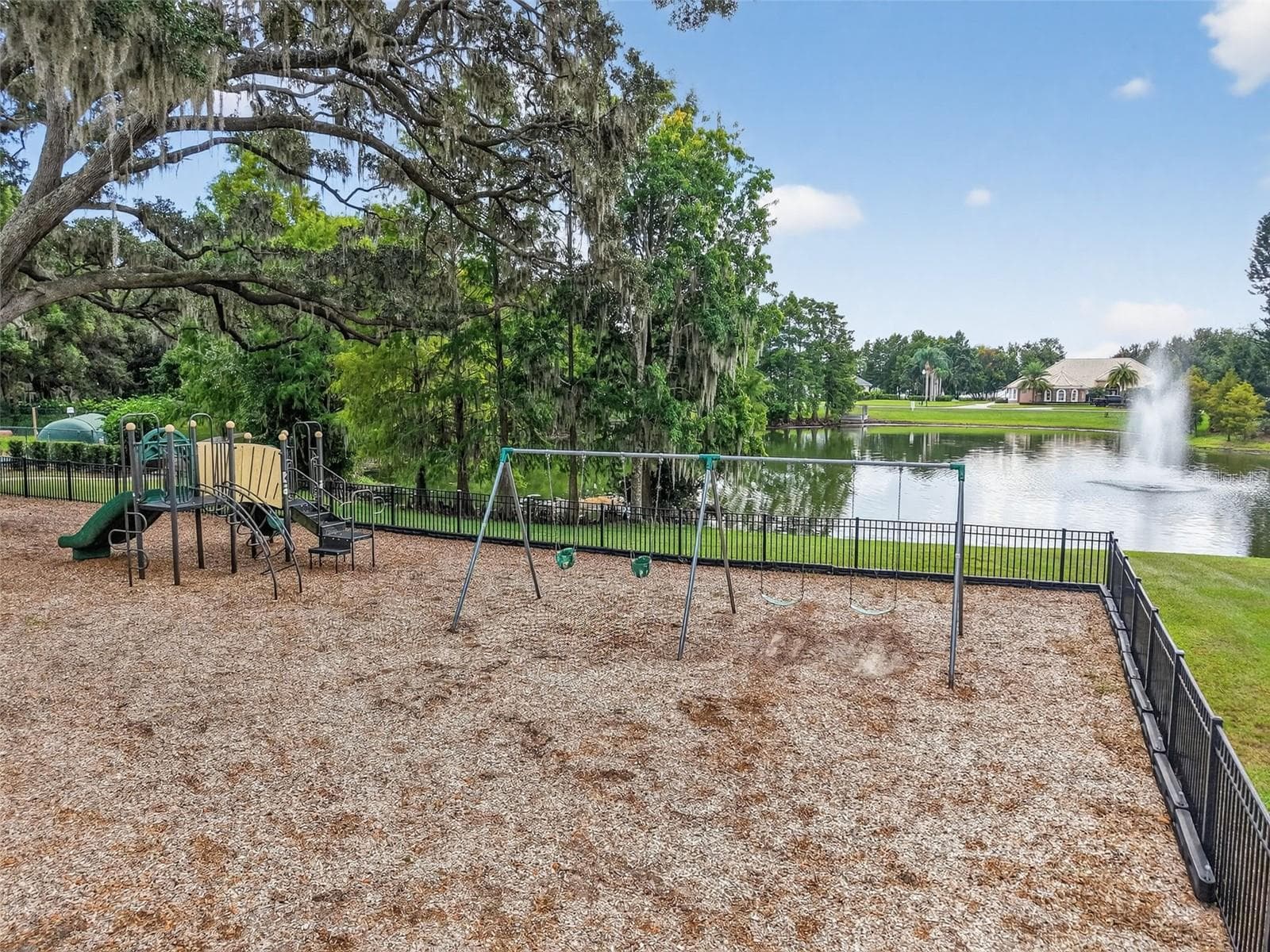 COMMUNITY PLAYGROUND - 19134 PARK PLACE BLVD, EUSTIS