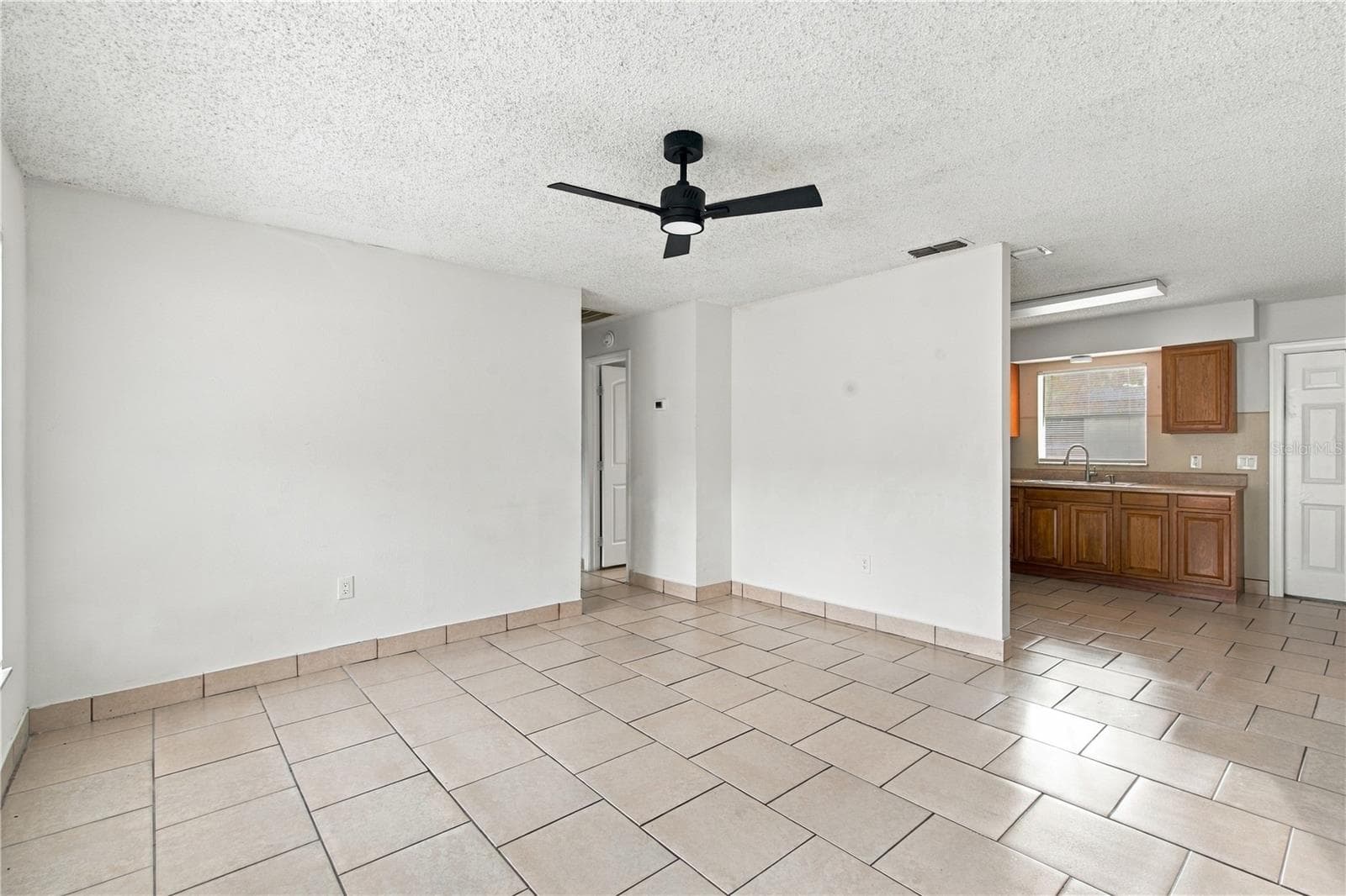 Duplex at 2461 CHESTNUT WOODS DR, LAKELAND, photo 20 of 39