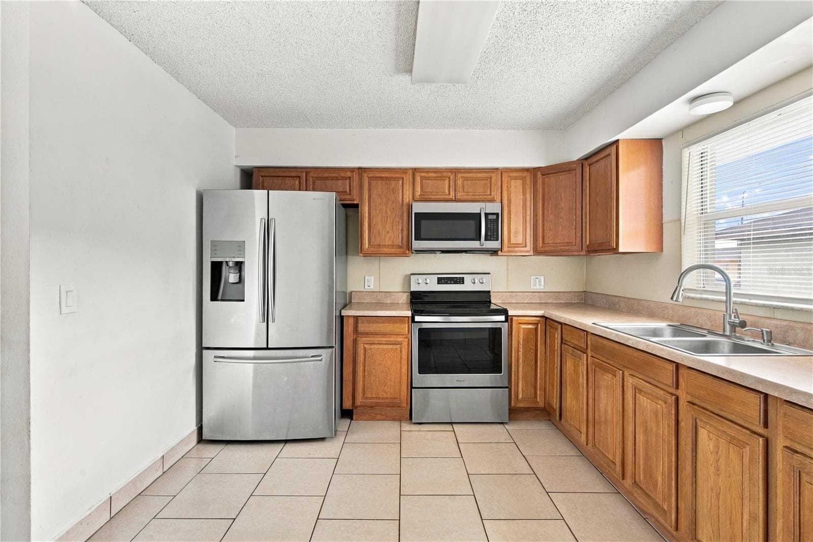 Duplex at 2461 CHESTNUT WOODS DR, LAKELAND, photo 24 of 39