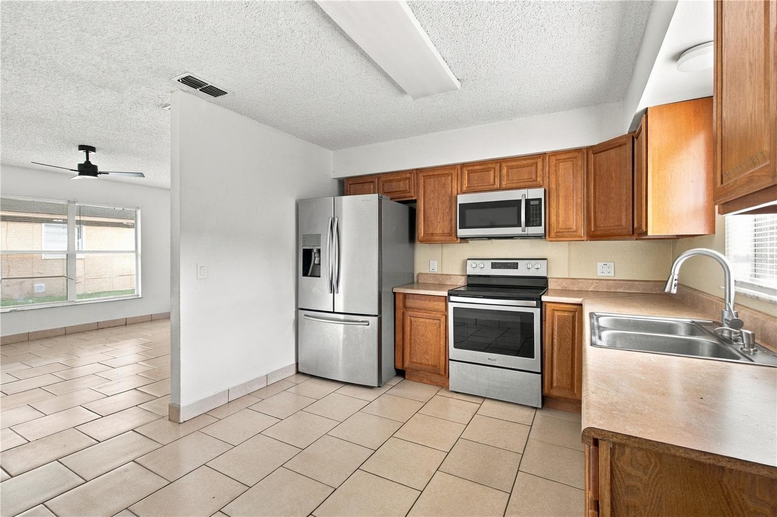 Duplex at 2461 CHESTNUT WOODS DR, LAKELAND, photo 25 of 39