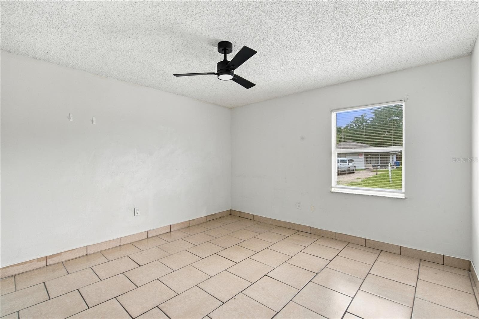 Duplex at 2461 CHESTNUT WOODS DR, LAKELAND, photo 28 of 39