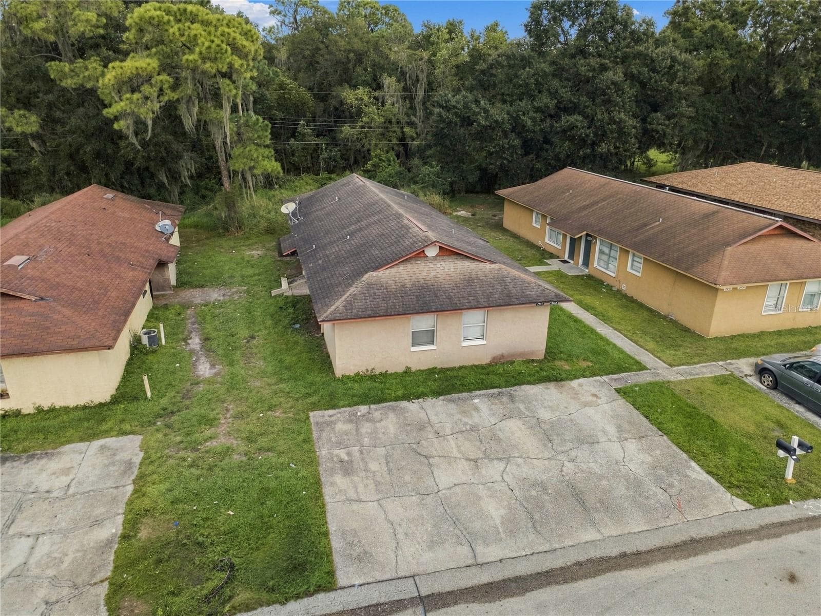 Duplex at 2461 CHESTNUT WOODS DR, LAKELAND, photo 33 of 39