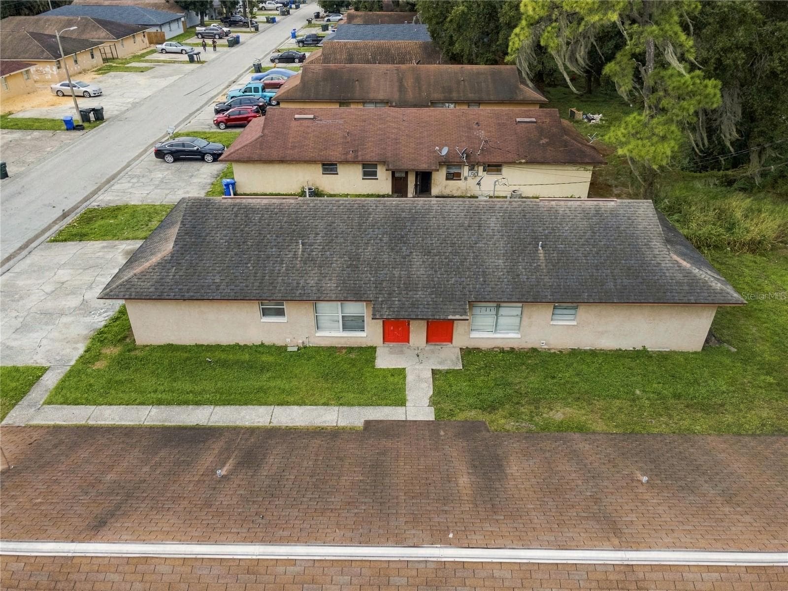 Duplex at 2461 CHESTNUT WOODS DR, LAKELAND, photo 36 of 39