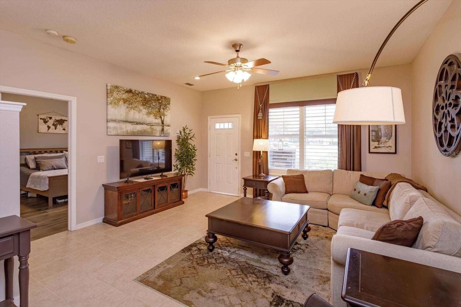 Single Family Residence at 27239 WHITE PLAINS WAY, LEESBURG, photo 5 of 50