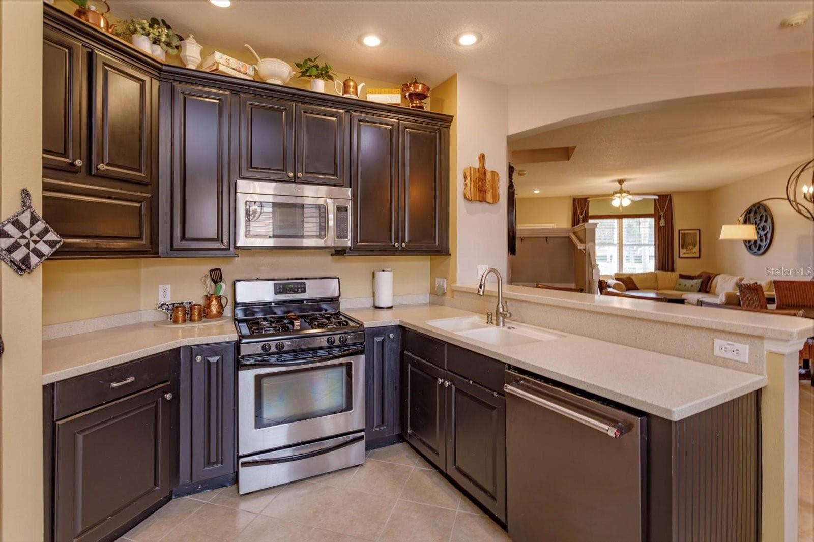 Single Family Residence at 27239 WHITE PLAINS WAY, LEESBURG, photo 11 of 50