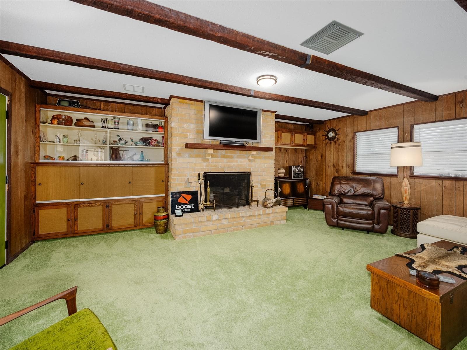 Second Building Fireplace - 35546 CALLA CT, LEESBURG