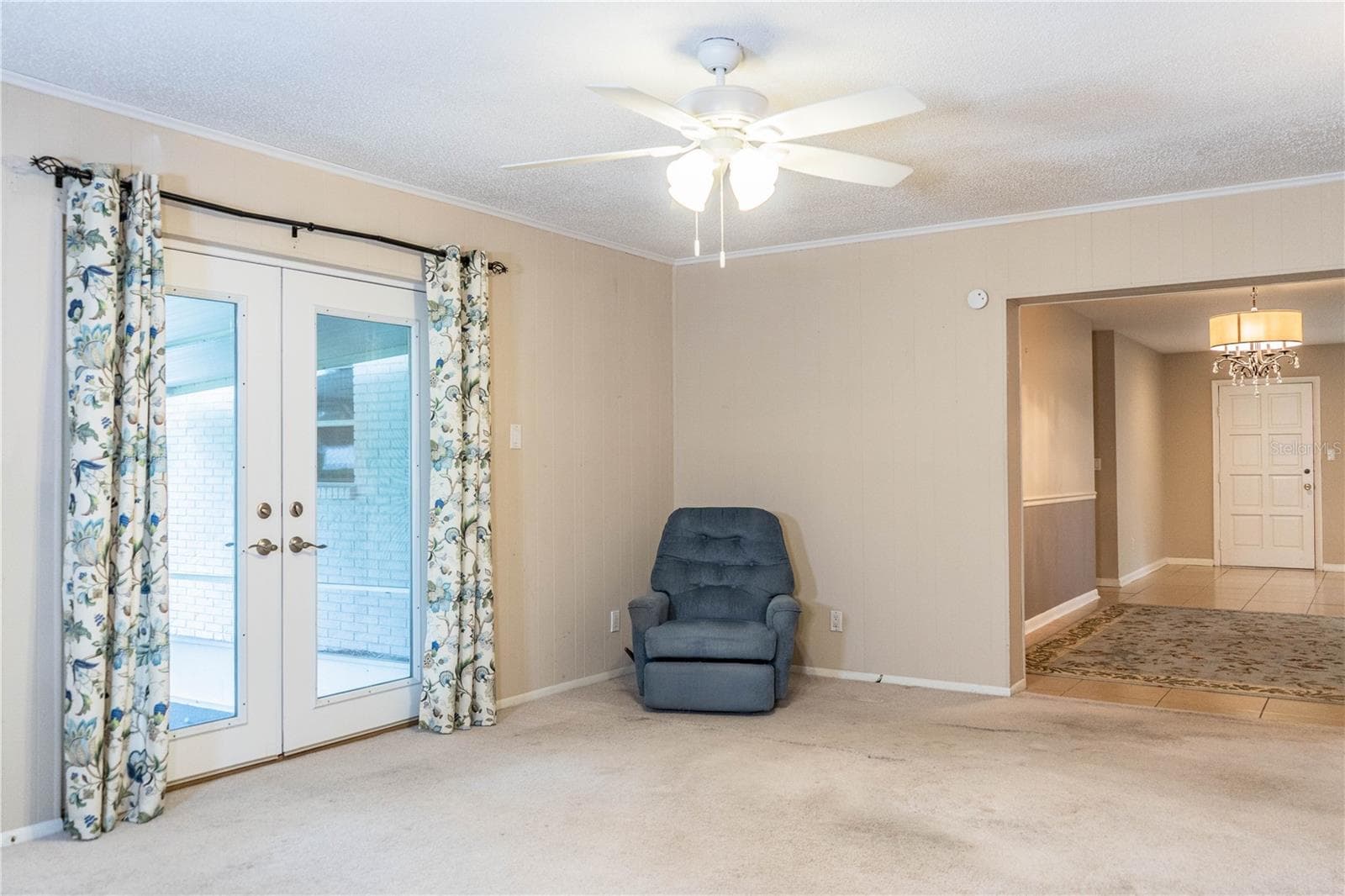 Family Room - 975 E MANN RD, BARTOW