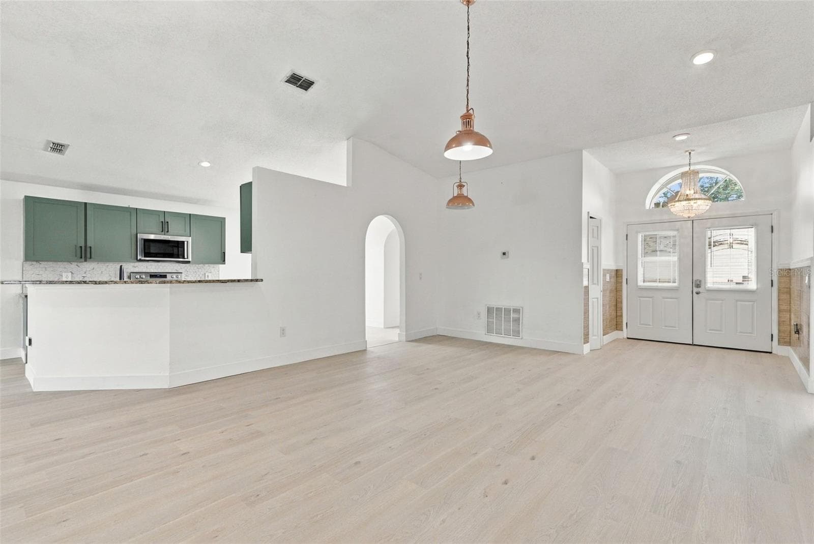 Single Family Residence at 6737 WESTLAKE BLVD, ORLANDO, photo 9 of 36