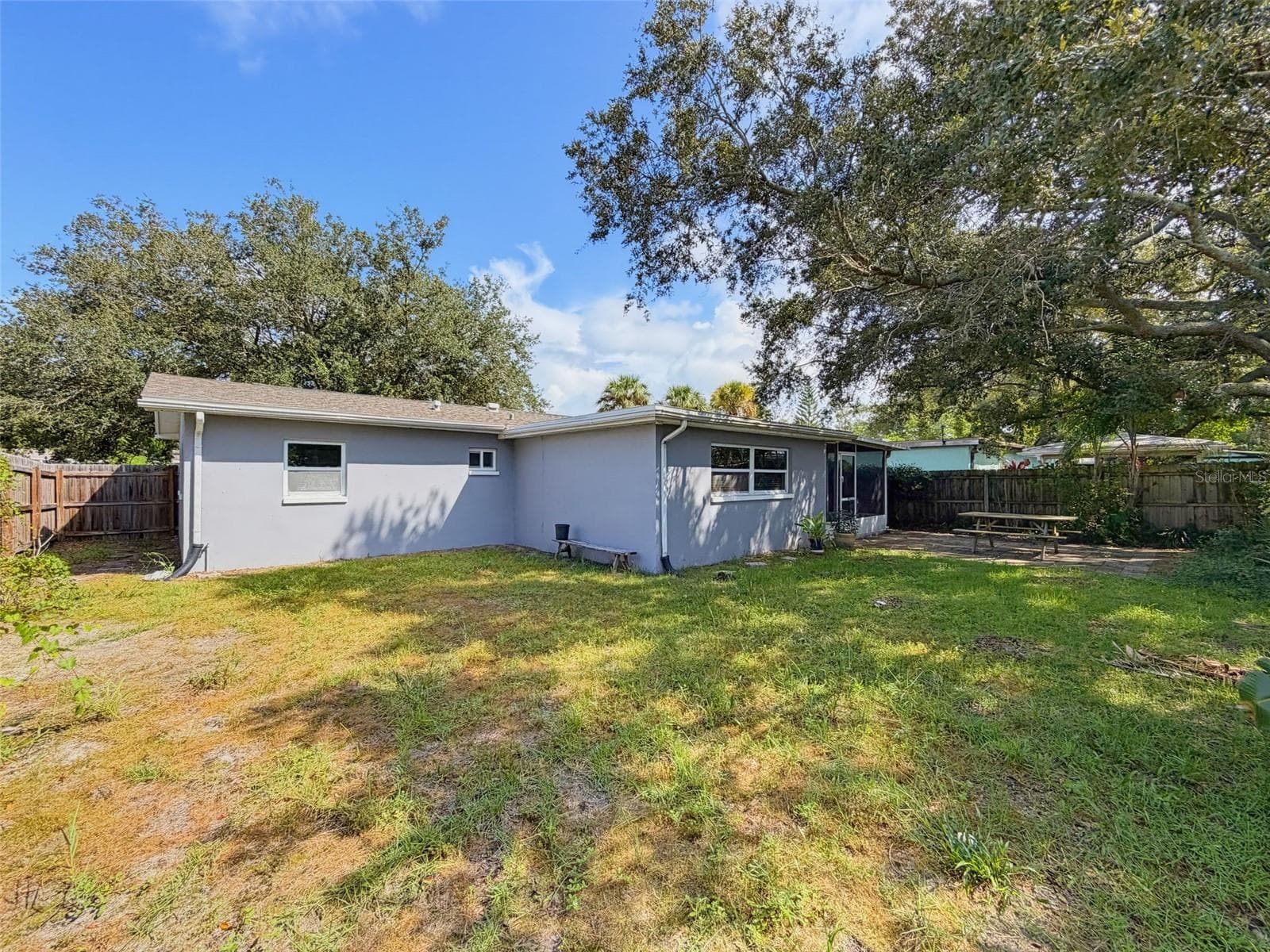 Single Family Residence at 953 CEDARWOOD AVE, DUNEDIN, photo 25 of 29