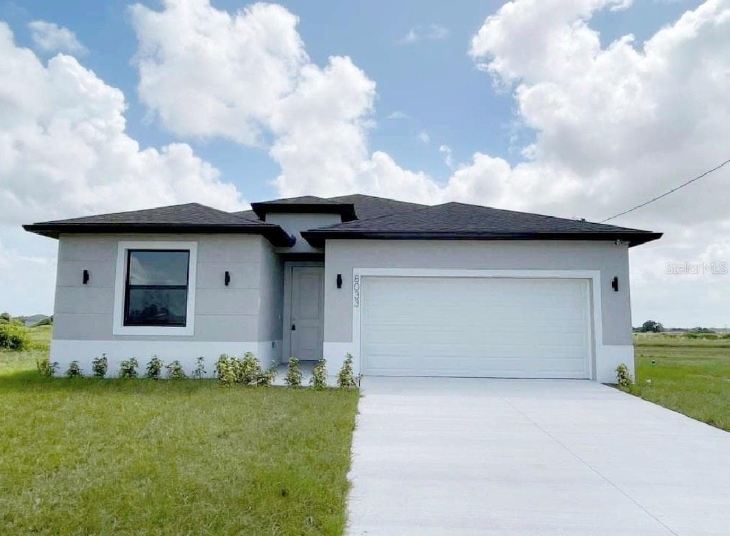 Single Family Residence at 9031 W CASTLE CIR, LABELLE, photo 5 of 14