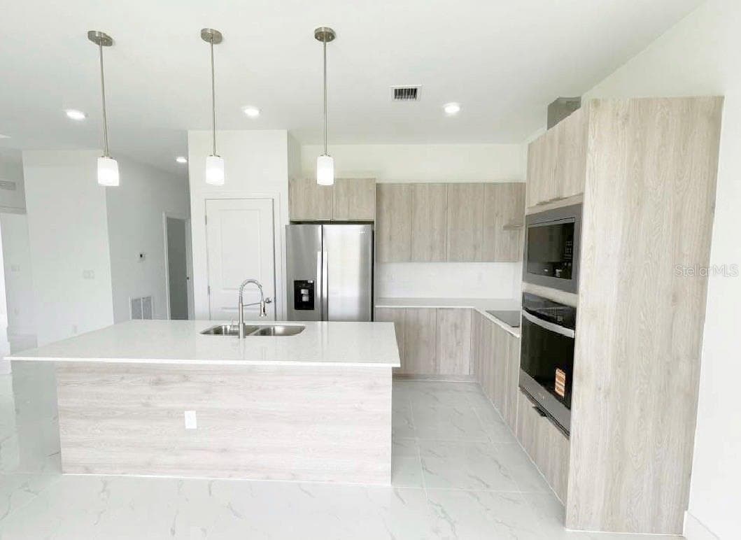 Single Family Residence at 9031 W CASTLE CIR, LABELLE, photo 11 of 14