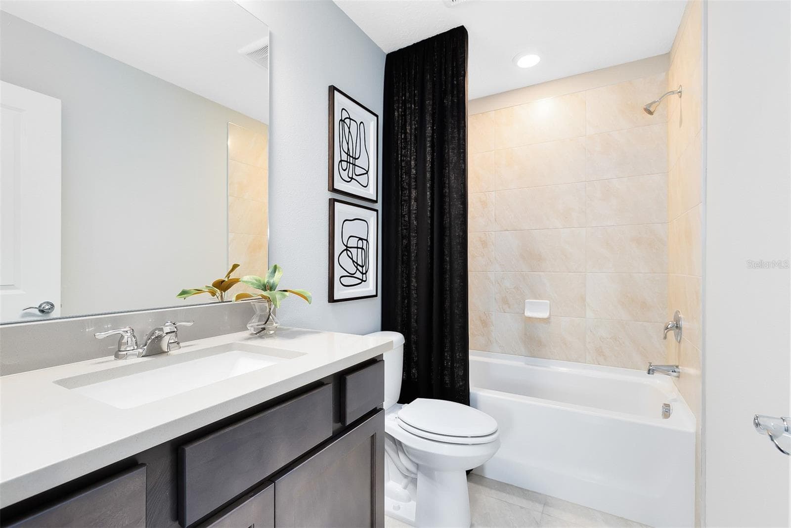 Model Home Design Only. Pictures and furnishings are for illustrative purposes only. Elevations, colors and options may vary. Furniture is for model home staging only. - 5046 SHRUB LEAF ALLEY, ST CLOUD