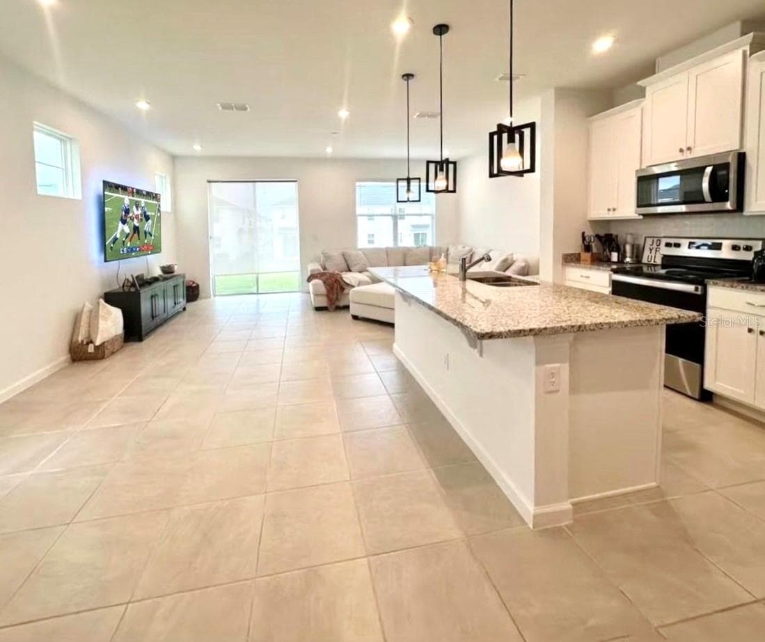 Property entrance access - 1123 BOARDWALK PL, KISSIMMEE