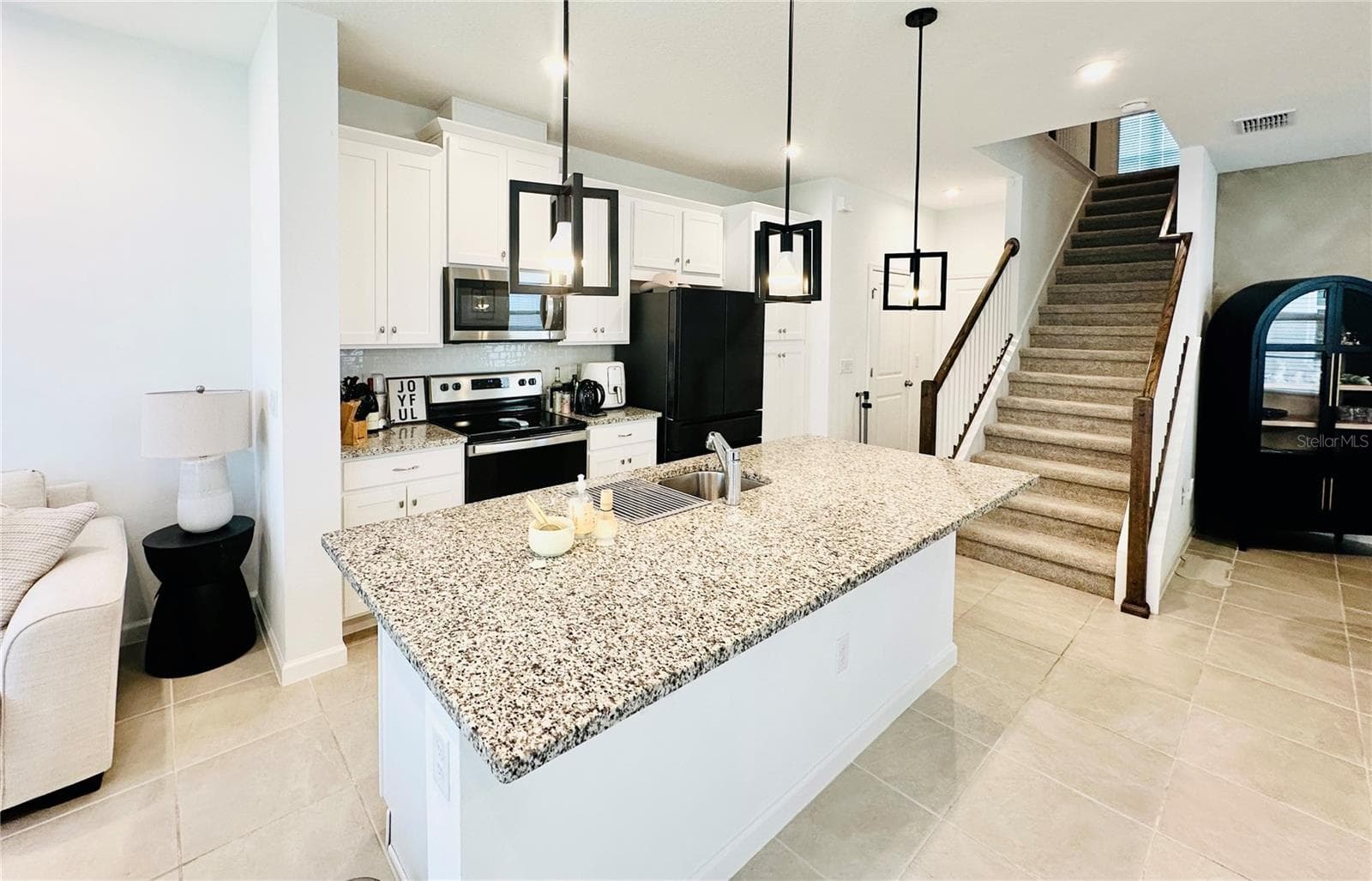 Kitchen View with Granite counter tops - 1123 BOARDWALK PL, KISSIMMEE